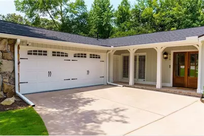 815 Fairfield Drive, Marietta, GA 30068 - Photo 4