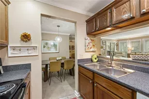 525 Warm Springs Cir, Roswell, GA 30075 - Photo 4