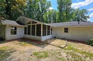 345 Forest Valley Rd SW, Lawrenceville, GA 30046 - Photo 10
