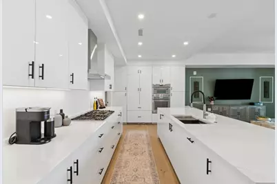 2425 Peachtree Road NE #607, Atlanta, GA 30305 - Photo 10