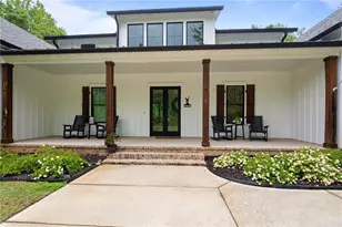 1230 Blalock Lakes Dr, Newnan, GA 30263 - Photo 4