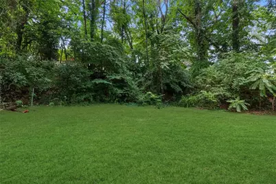 1409 Hawkins Street NW, Atlanta, GA 30314 - Photo 8