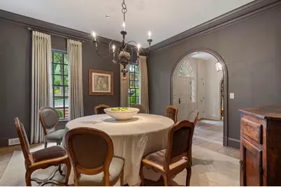 15 Chatsworth Place, Atlanta, GA 30327 - Photo 14
