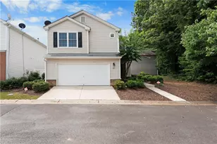 621 W Oaks Dr, Woodstock, GA 30188 - Photo 2