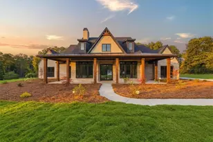 106 Sycamore Dr, Carrollton, GA 30117 - Photo 2