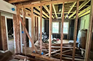 1241 Lyle Ave, East Point, GA 30344 - Photo 8