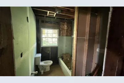 1241 Lyle Avenue, East Point, GA 30344 - Photo 10