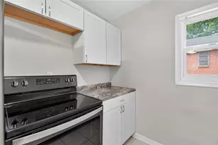 1121 Glendale Dr, East Point, GA 30344 - Photo 12