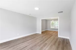 759 Mountain Ridge Way S, Lithonia, GA 30058 - Photo 8