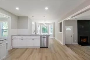 759 Mountain Ridge Way S, Lithonia, GA 30058 - Photo 14