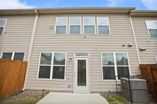 7637 Avalon Blvd, Fairburn, GA 30213 - Photo 8