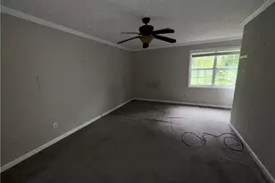 2256 Turtle Club Dr NE, Marietta, GA 30066 - Photo 4