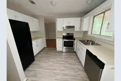 2256 Turtle Club Drive NE, Marietta, GA 30066 - Photo 2