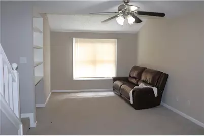419 Thomas Jefferson Drive, Stone Mountain, GA 30083 - Photo 16