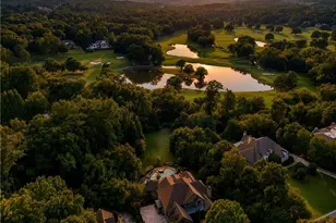 2020 Derby Ln, Braselton, GA 30517 - Photo 2