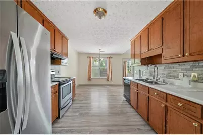 7216 Ironwood Drive, Gainesville, GA 30507 - Photo 8