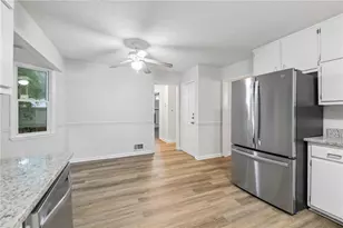 330 Benjamin Cir, Fayetteville, GA 30214 - Photo 8