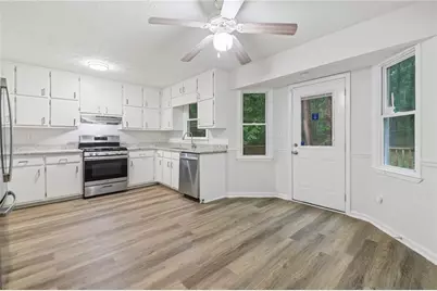 330 Benjamin Circle, Fayetteville, GA 30214 - Photo 6