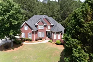 155 Millstone Dr, Fayetteville, GA 30215 - Photo 2