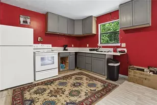 2822 Woodhollow Ln, Jonesboro, GA 30236 - Photo 16