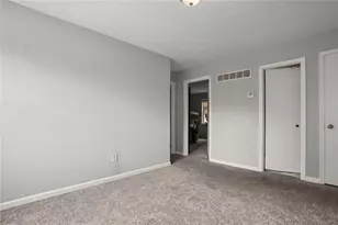 2822 Woodhollow Ln, Jonesboro, GA 30236 - Photo 12