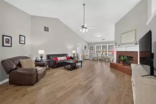 334 Annslee Cir, Loganville, GA 30052 - Photo 4