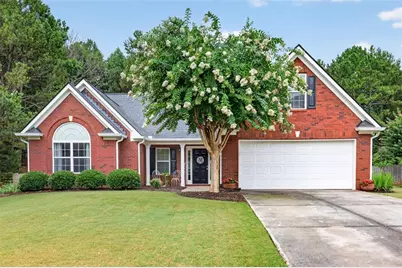 334 Annslee Circle, Loganville, GA 30052 - Photo 1