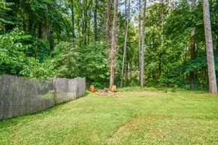 1397 Ridgewood Dr SW, Lilburn, GA 30047 - Photo 26