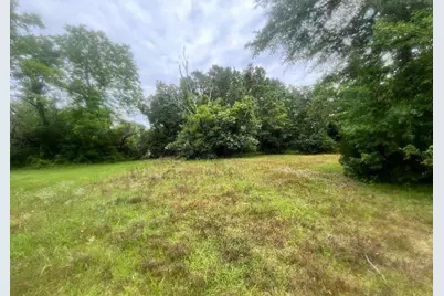 1318 E Roosevelt Avenue, Albany, GA 31705 - Photo 1
