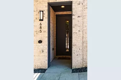 685 Vidalia Lane NW, Atlanta, GA 30318 - Photo 2
