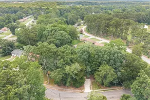 2327 Greenway Dr, Decatur, GA 30035 - Photo 30