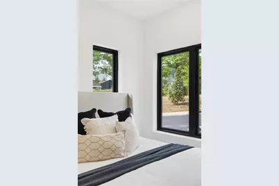 1190 Penny Lane, Atlanta, GA 30324 - Photo 4