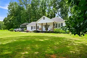 1042 Carl Bramlett Rd, Winder, GA 30680 - Photo 2