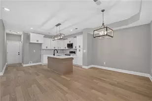 1717 Hilton Ridge Ct, Lithonia, GA 30058 - Photo 10