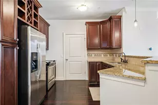 901 Abernathy Road NE, Atlanta, GA 30328 - Photo 6