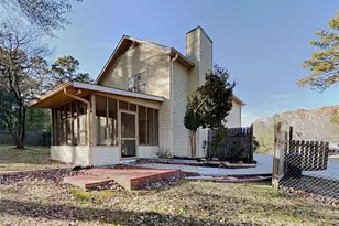 2537 Kings Pistol Ct, Grayson, GA 30017 - Photo 4