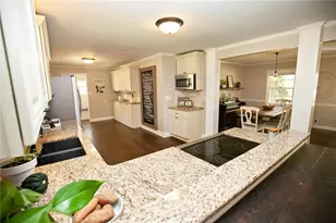 250 Wavetree Dr, Roswell, GA 30075 - Photo 14