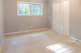 7367 Rountree Dr, Riverdale, GA 30274 - Photo 18
