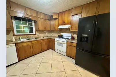3414 Twin Village Lane, Snellville, GA 30039 - Photo 4