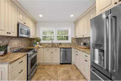 6502 Deerings Lane, Peachtree Corners, GA 30092 - Photo 16