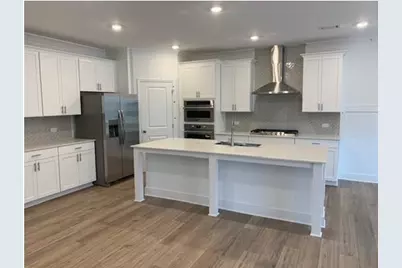 2910 Beaver Dam Lane, Gainesville, GA 30507 - Photo 2