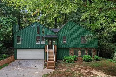 5182 Manitou Way, Stone Mountain, GA 30087 - Photo 2