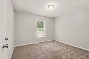 5182 Manitou Way, Stone Mountain, GA 30087 - Photo 10