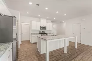 649 Isom Walk, Suwanee, GA 30024 - Photo 10