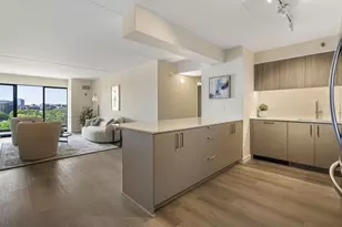2460 Peachtree Road NE, Atlanta, GA 30305 - Photo 4