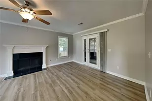 566 Parliament St, Marietta, GA 30066 - Photo 2