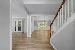 566 Parliament St, Marietta, GA 30066 - Photo 2