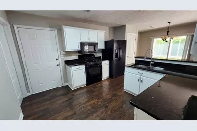 3049 Winding Grove Drive, Lithonia, GA 30038 - Photo 2