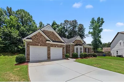 425 Tell Circle SW, Atlanta, GA 30331 - Photo 2