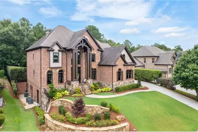 2003 Skybrooke Lane, Hoschton, GA 30548 - Photo 2